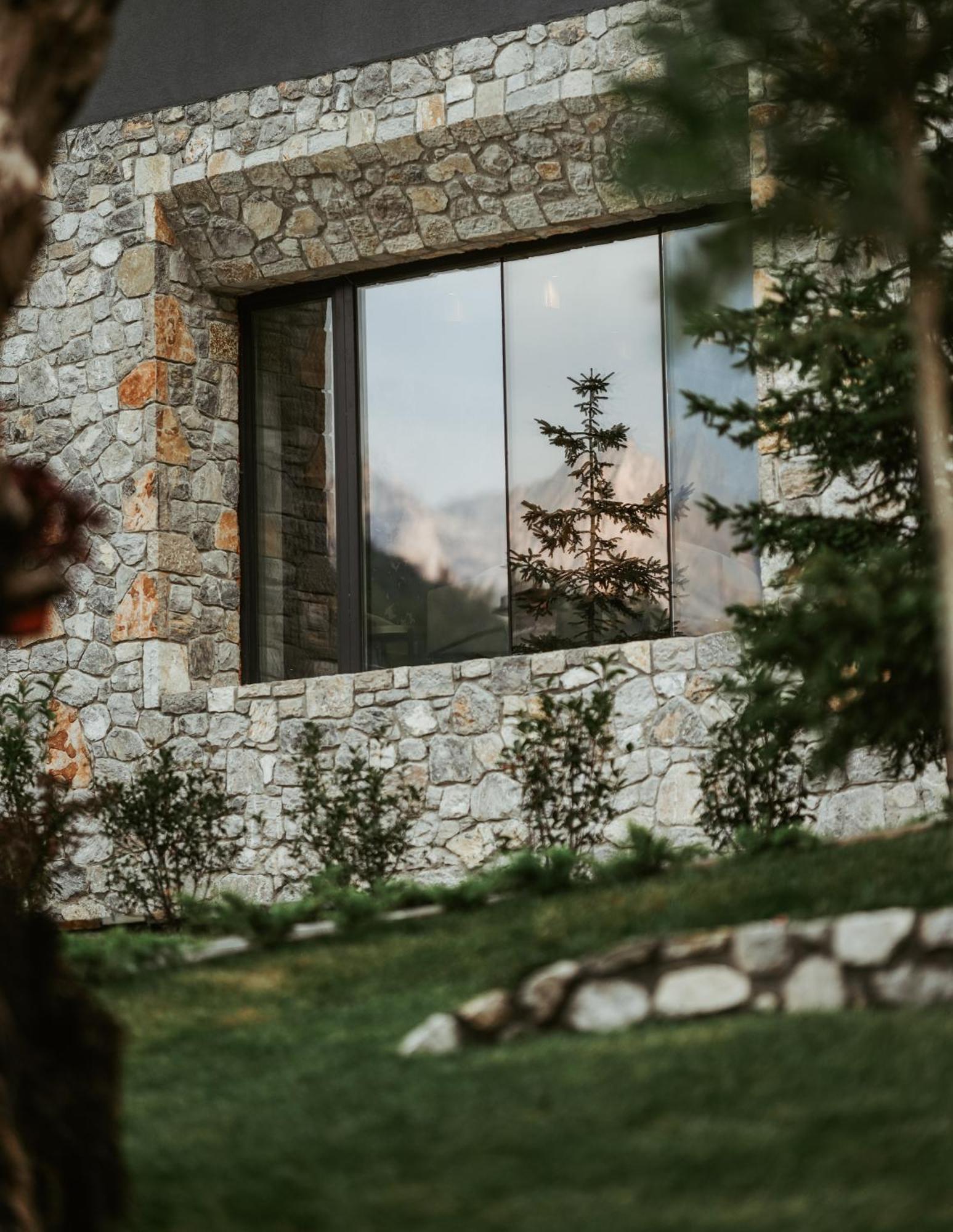Valbona Resort & Spa Buitenkant foto
